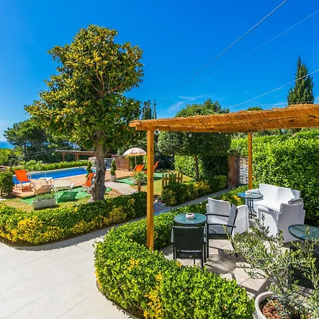 Apartment Salvia By Interhome