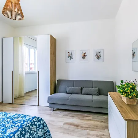 Salvia By Interhome